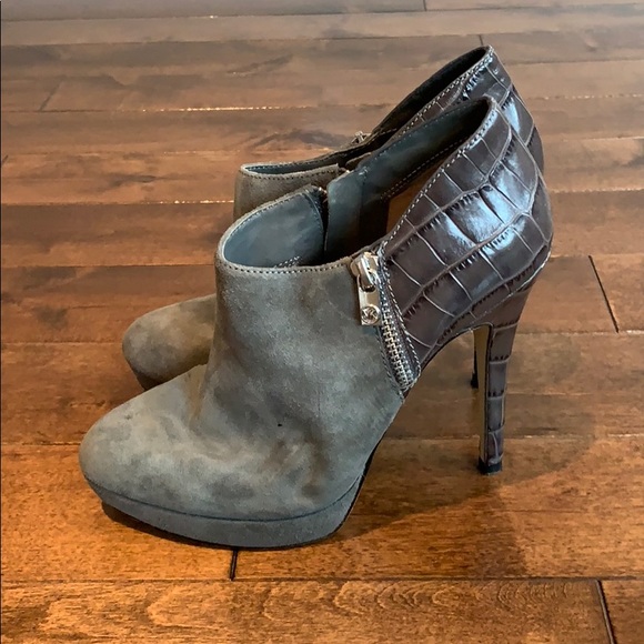 Michael Kors ankle boots - Picture 2 of 2